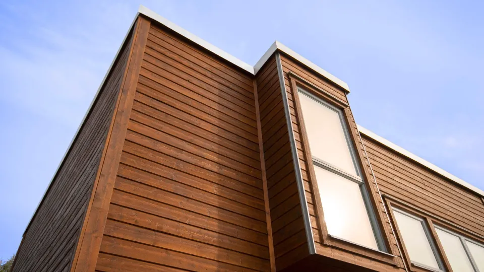 Olika typer av industriella ytbehandlingar för trä